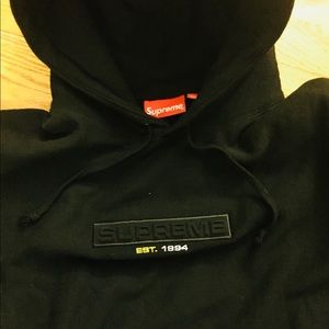 Supreme ss18 embossed logo hoodie